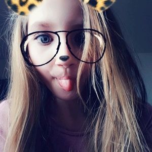 Meet your Posher, Bella